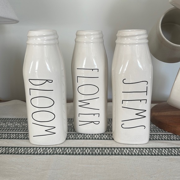 RAE DUNN Milk Bottle Vase Set 🌷 - Picture 2 of 5